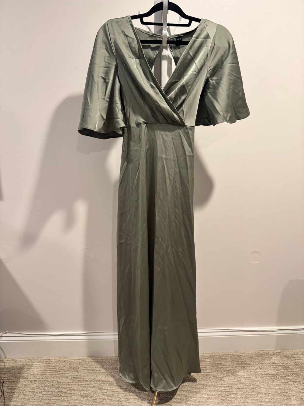 SHEIN Olive Green Maxi Dress with Flutter Sleeves